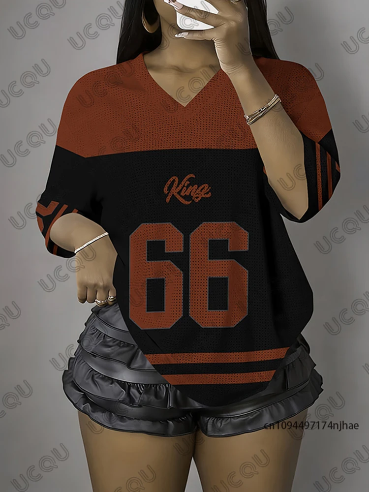2026 Neues Letter King 66 Print T-Shirt für Damen – Sommerliches V-Ausschnitt Patchwork Kurzarm Sport-Fußballtrikot Y2K Oversized Oberteil – Detail 5