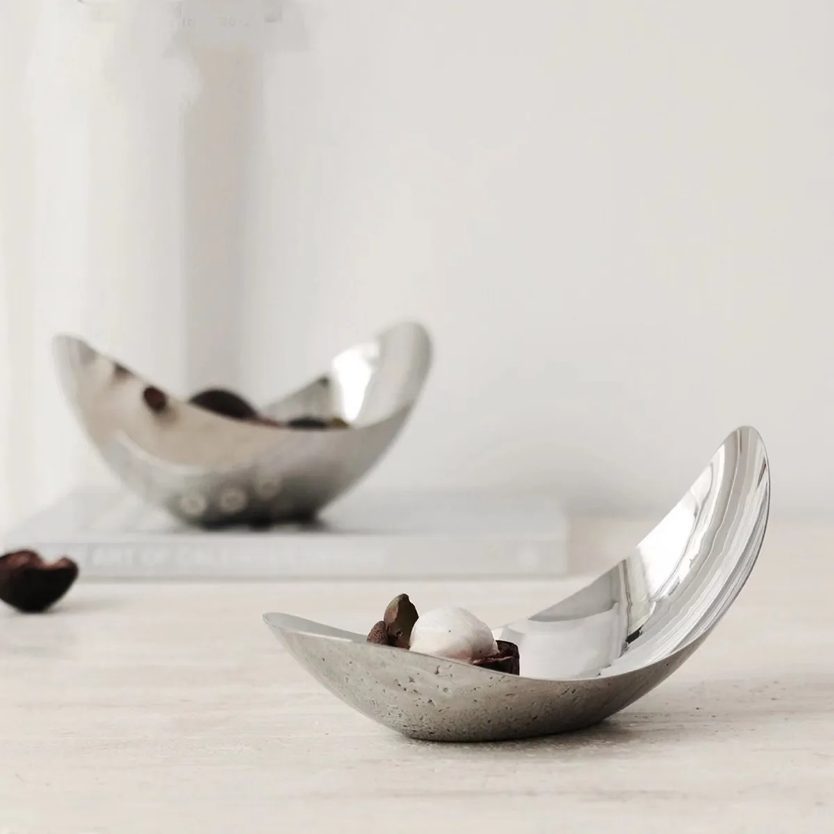 European light luxury stainless steel fruit plate, high value home living room dining room Nordic decoration