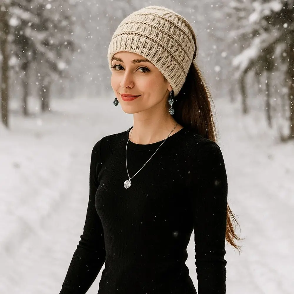 

Warm Solid Color Ponytail Beanie Hat Headwear Ear Protection Women's Hat Thicken Knitted Hat Autumn