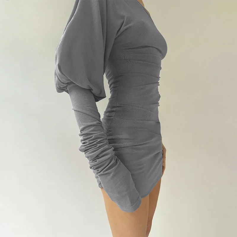 DINADD Abito corto nero con spalle scoperte Abito da festa aderente pieghettato alla moda da donna Y2k Abito estivo con collo inclinato