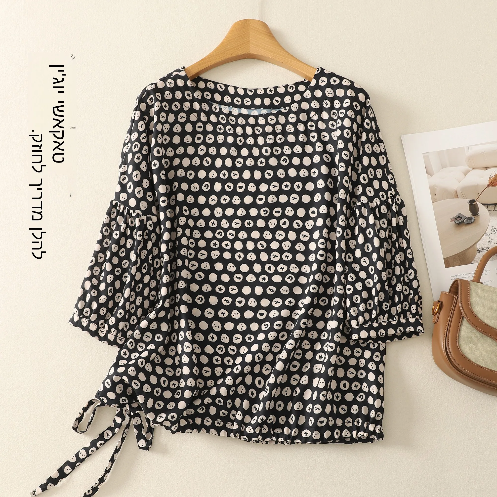 

Silk Bubble Sleeve Shirt Women's round Neck Five Sleeve 2025 Fashion Print White Enhancing Soft Satin Commute Style ...