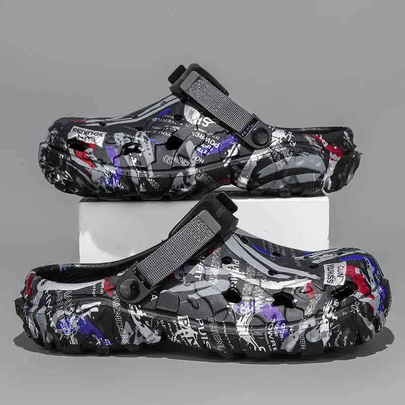 Summer New Men's Sandals, Home Garden Shoes, Outdoor Beach Slippers, Non-Slip and Comfortable Soft-Soled Sandals and Slippers