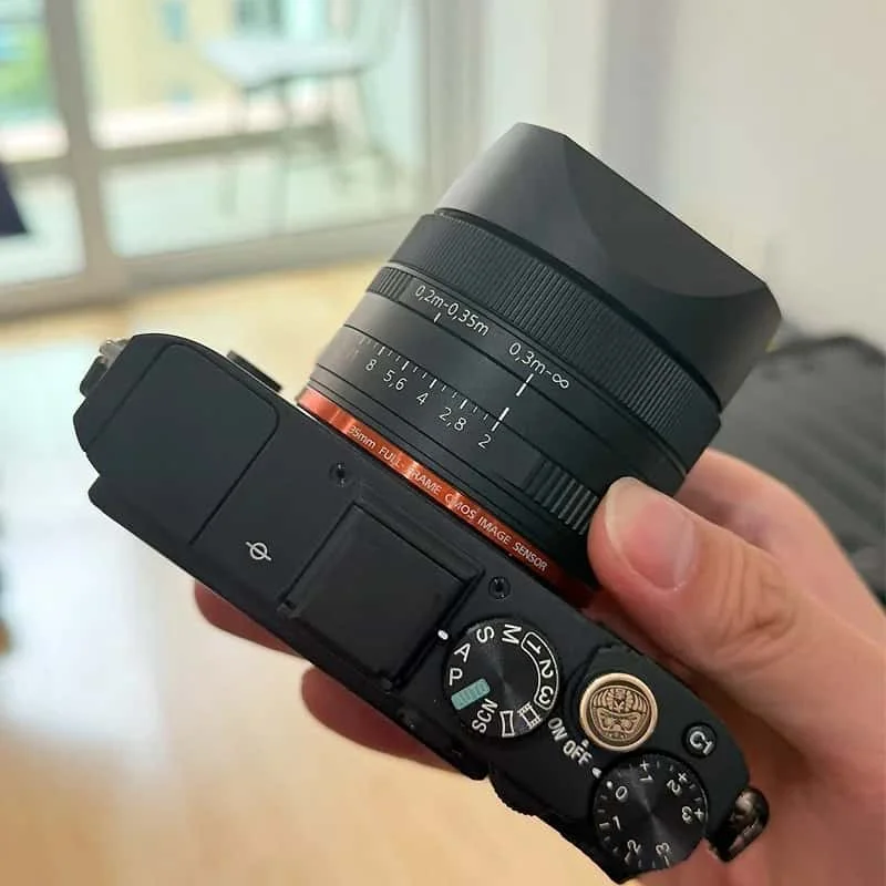 Metal Bayonet Square Lens Hood With Cap for Sony RX1 Series (DSC-RX1) / RX1R (DSC-RX1R) / RX1R II (DSC-RX1RM2) / RX1R III RX1RM3