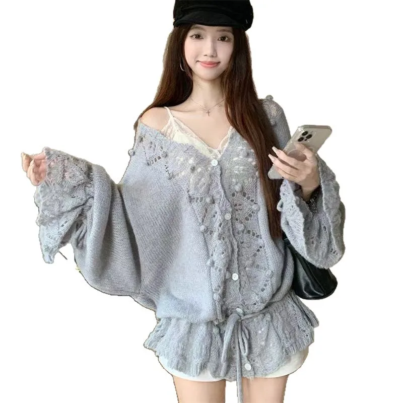 여성 니트 스웨터, 속이 비치는 벨 슬리브, V넥, 끈 디자인, 가을 신상, 부드러운 느낌, 속이 비치는 훅 플라워 니트웨어