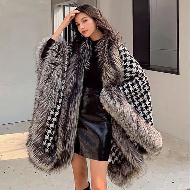 

2024 Women's Fur Coat Poncho Wool Warm Fashion Houndstooth Knitted Cloak With Fur Trim Luxury Faux Silver Fox Fur Poncho Cape