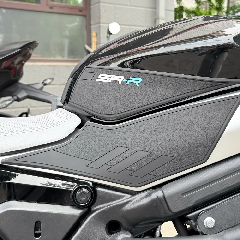 NEW Motorcycle Tank Traction Side Pad Knee Grip Protective Sticker Cover FOR CFMOTO CF MOTO 675SR 675SR-R SR675 675 SR Parts