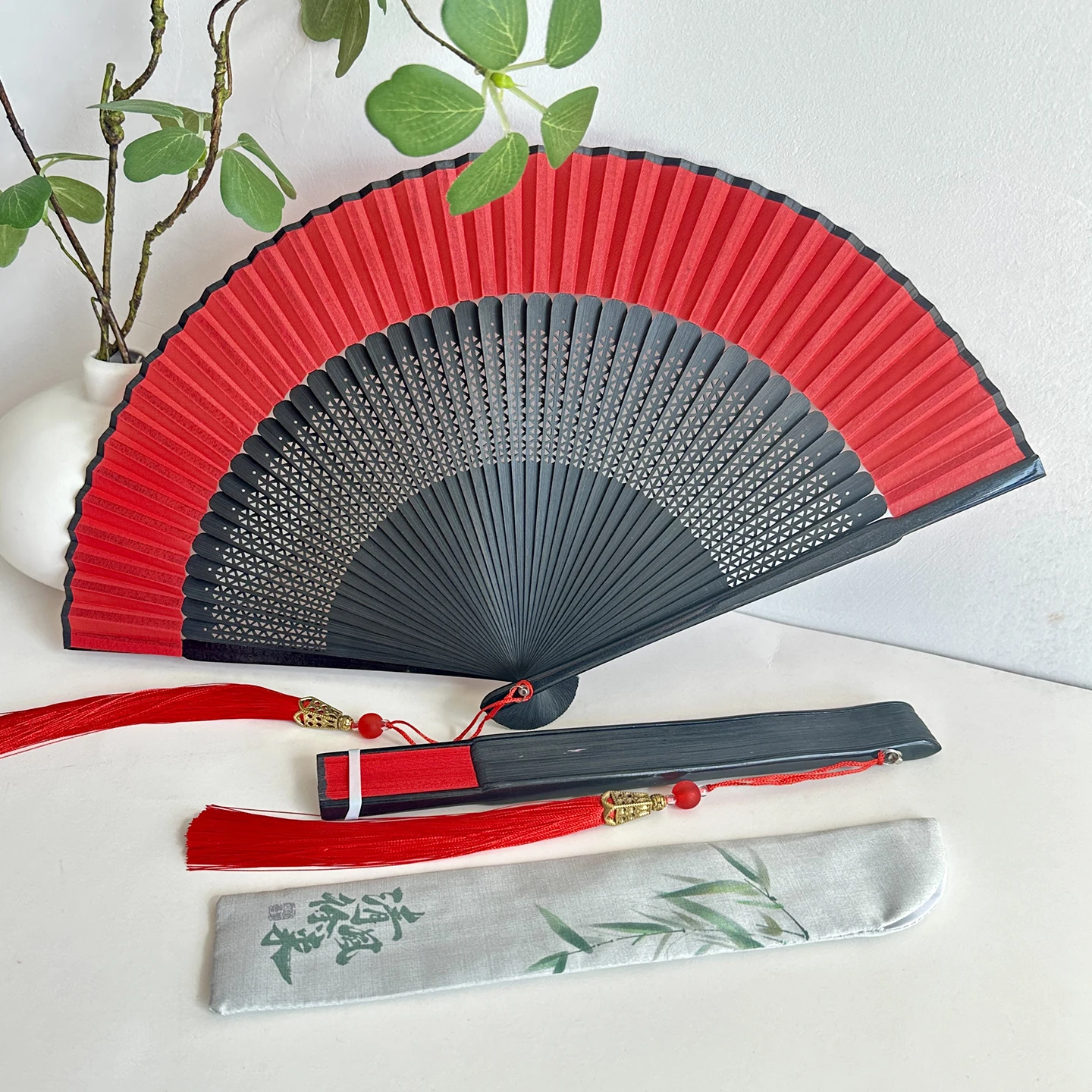 Red And Bla Hollow …