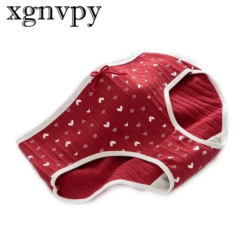 xgnvpy Love Strawberry Bright Red Girl Cotton Crotch Midwaist Briefs Women's Panties Comfortable Underwear