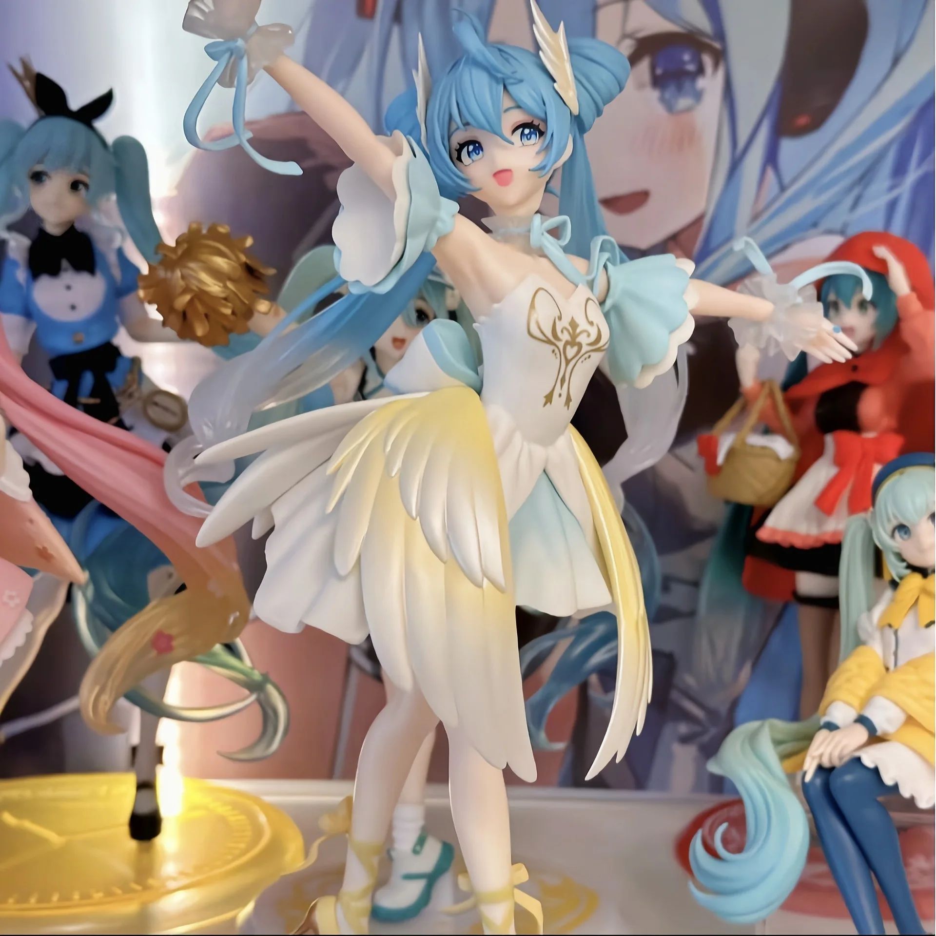 figura-de-anime-de-22cm-com-vestido-de-noiva-figuras-de-acao-kawaii-vocaloid-modelo-colecionavel-em-pvc-brinquedo-para-presente