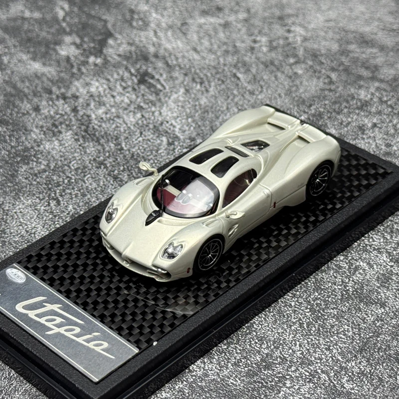 

Diecast 1:64 Scale Pagani Utopia Simulation Alloy Car Model Static Display Collectible Toy Gift Souvenir Decoration