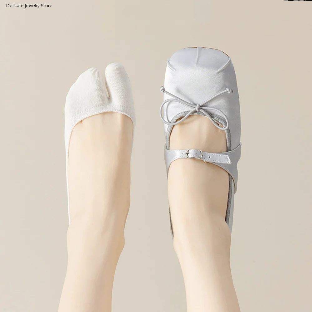 Casual Cotton Invisible Tabi Socks Low Cut Thin Non-slip Two Toe Socks Japanese Style Elastic Separate Toe Boat Sock Spring