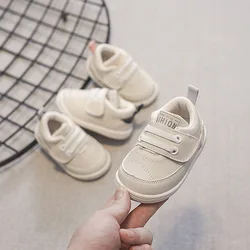 Tenis Sneakers çocuklar ilkbahar/sonbahar yeni erkek kız spor ayakkabı rahat tahta ayakkabı deri yumuşak Soled çocuk küçük beyaz Sneaker