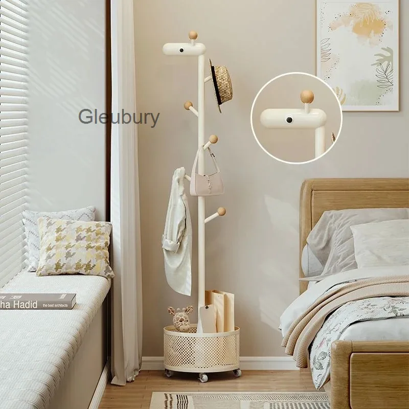 Giraffe‑Shaped Freestanding Coat Rack With Rolling Laundry Basket Multi‑Functional Clothes Hanger For Bedroom Home Furniture
