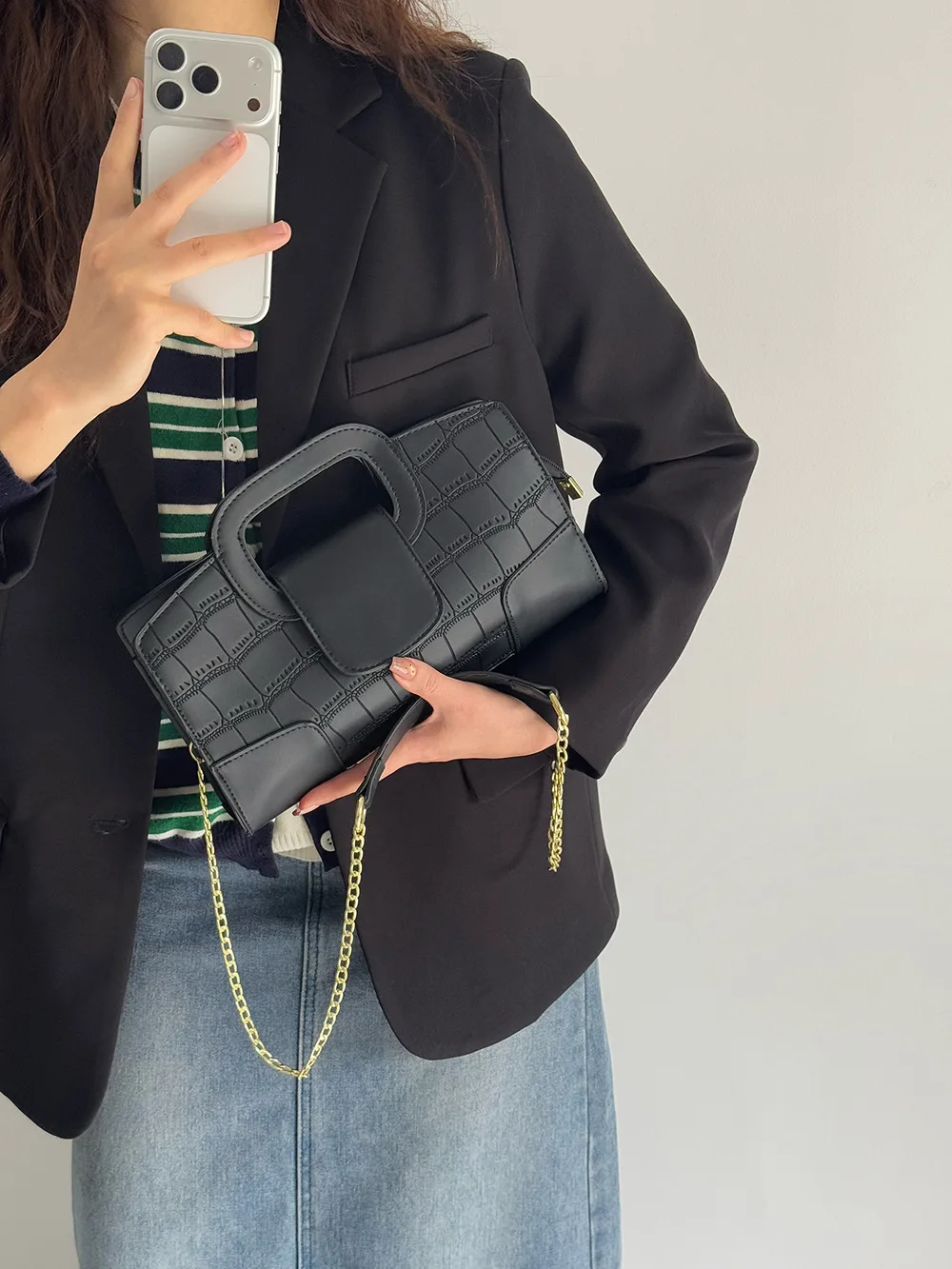 Women's Backpack Niche Design Bag Women 2026 Trendy Stone Pattern Chain Crossbody Bag Versatile Internet Celebrity Hand-Held Sma