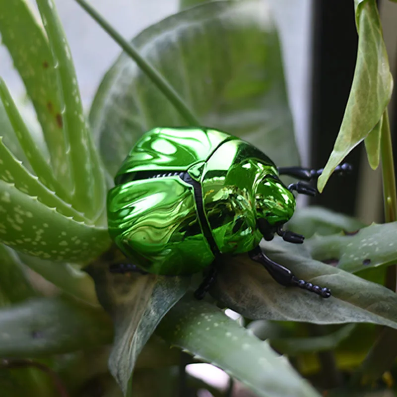 Clockwork Beetle Bionic Toys Creative Prankster Animated Insect Toy Model Scarab Beetle Children's Plastic Animals Wind Up Toy