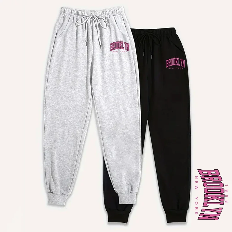 طقم نسائي مكون من قطعتين بنطال رياضي عصري بنطال صالة ناعم 2025 خريف شتاء مريح غير رسمي نمط الشارع قيعان