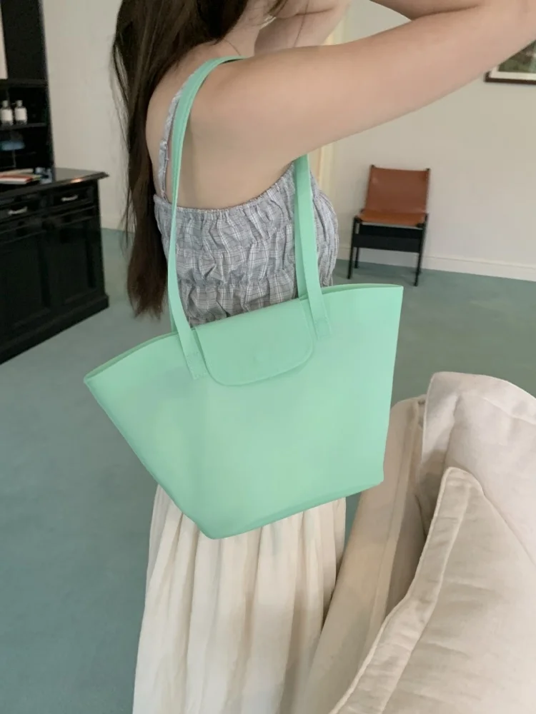 2026 New Macaron Jelly Bag Candy Transparent PVC Single Shoulder Underarm Bag Summer Fresh Style Women Vegetable Basket Bag