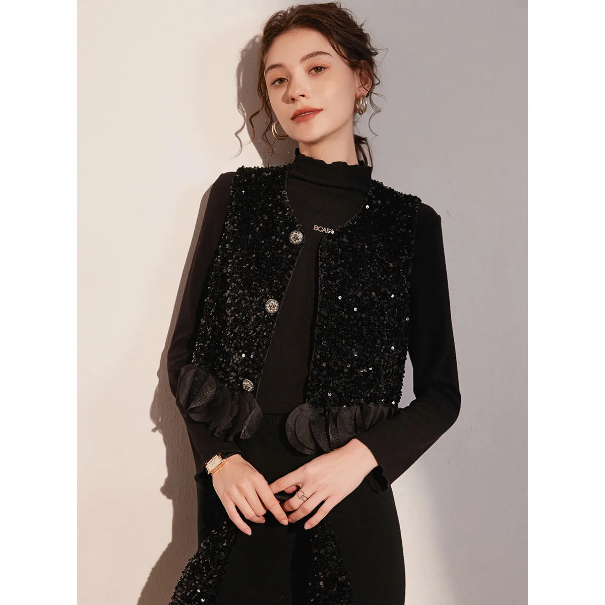 LOUIS YAO 2025 Spring Autumn Sequins Craftsmanship Vest Small V-neck Flower Petal Splicing Sleeveless Women's Horseclip