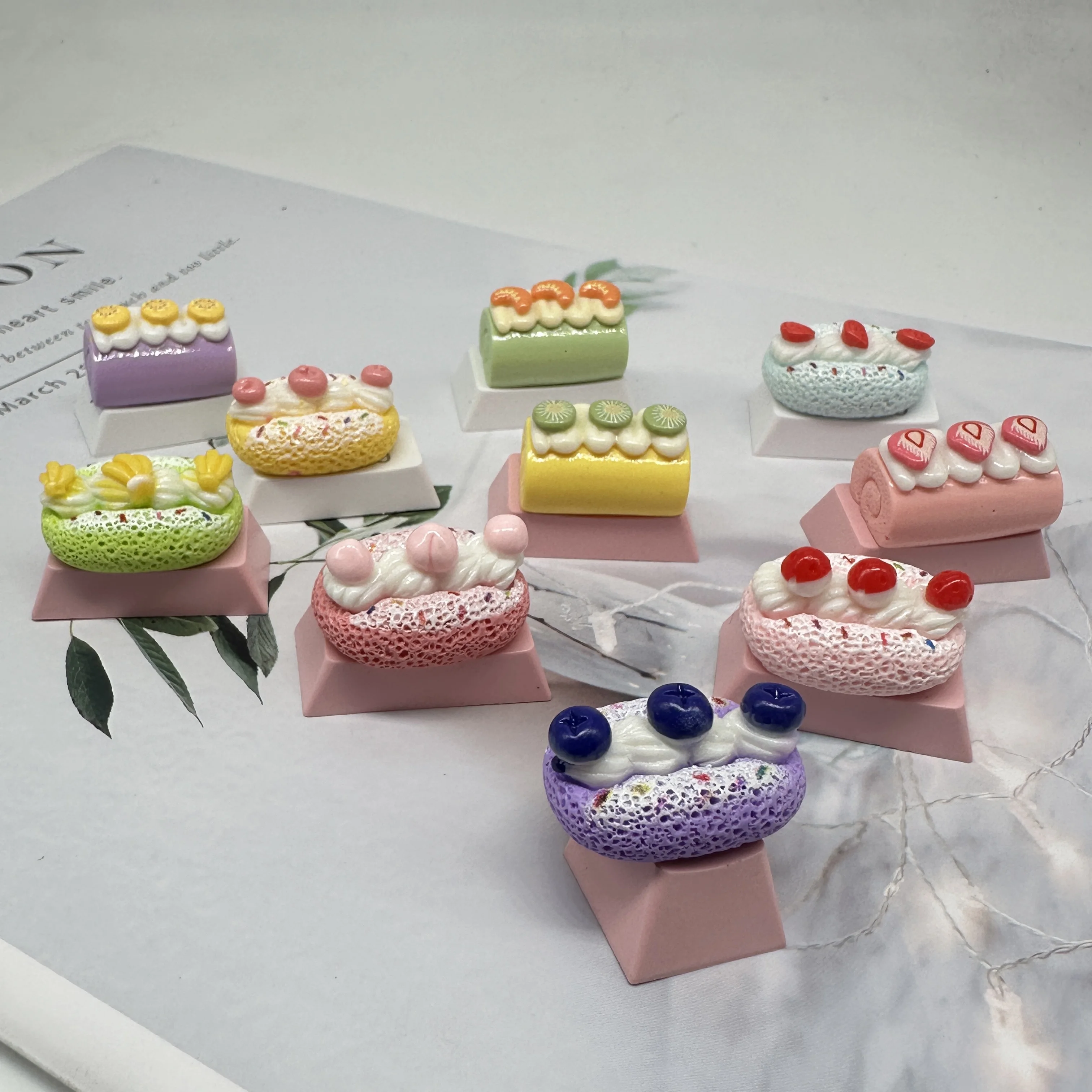 Suitable for Mechanical Keyboards, Cartoon Cute Cakes, Personalized Keycaps, Suitable for Cross Axis Keyboards