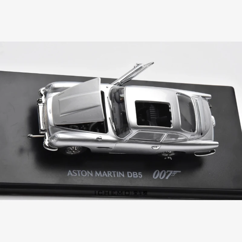 

Литой под давлением масштаб 1/4 AM DB5 007, имитация сплава, модель автомобиля, статическая коллекция, украшенные праздничные подарки, игрушки, сувенирный подарок