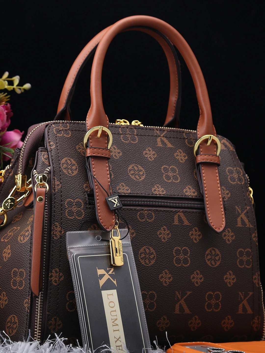 2026 New Retro Print Handbag Women's Large Capacity Single Shoulder Crossbody Bag Versatile Luxury Lightweight Ladies Bag