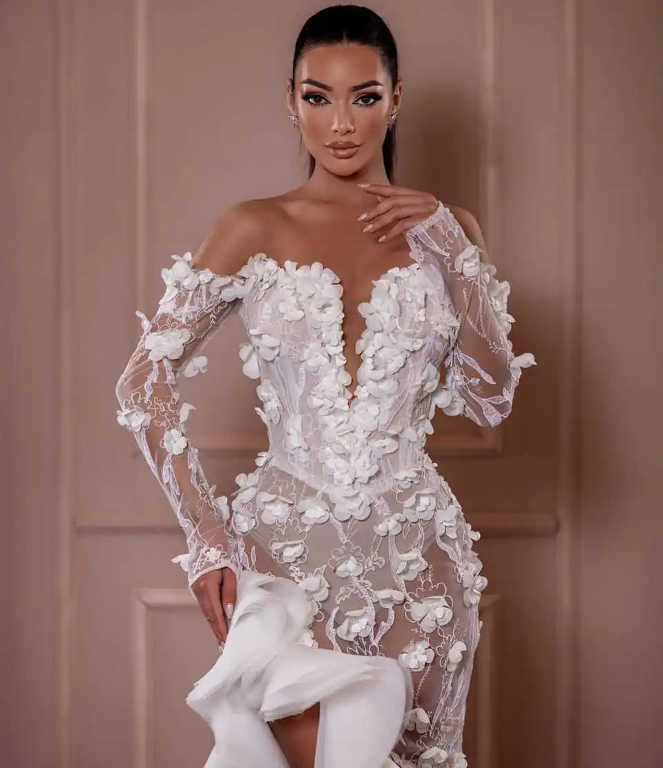 Nowe Suknie Ślubne Długi Rękaw Suknia Wieczorowa Dekolt V Aplikacje Koronka 3D Kwiaty Tiul Plisowany Tren Suknie Ślubne Plus Size Szyte na Miarę