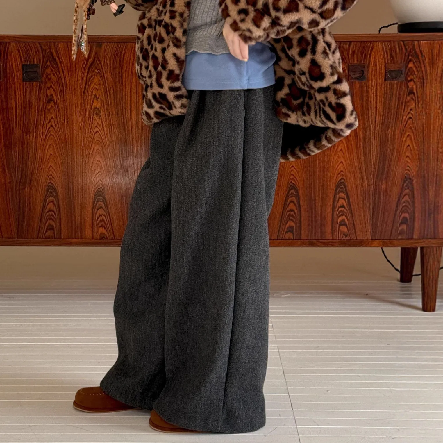 

2025 Winter New Children's Versatile Thickened Suit Pants Boys and Girls Loose Drape Straight Pants Woolen Trousers