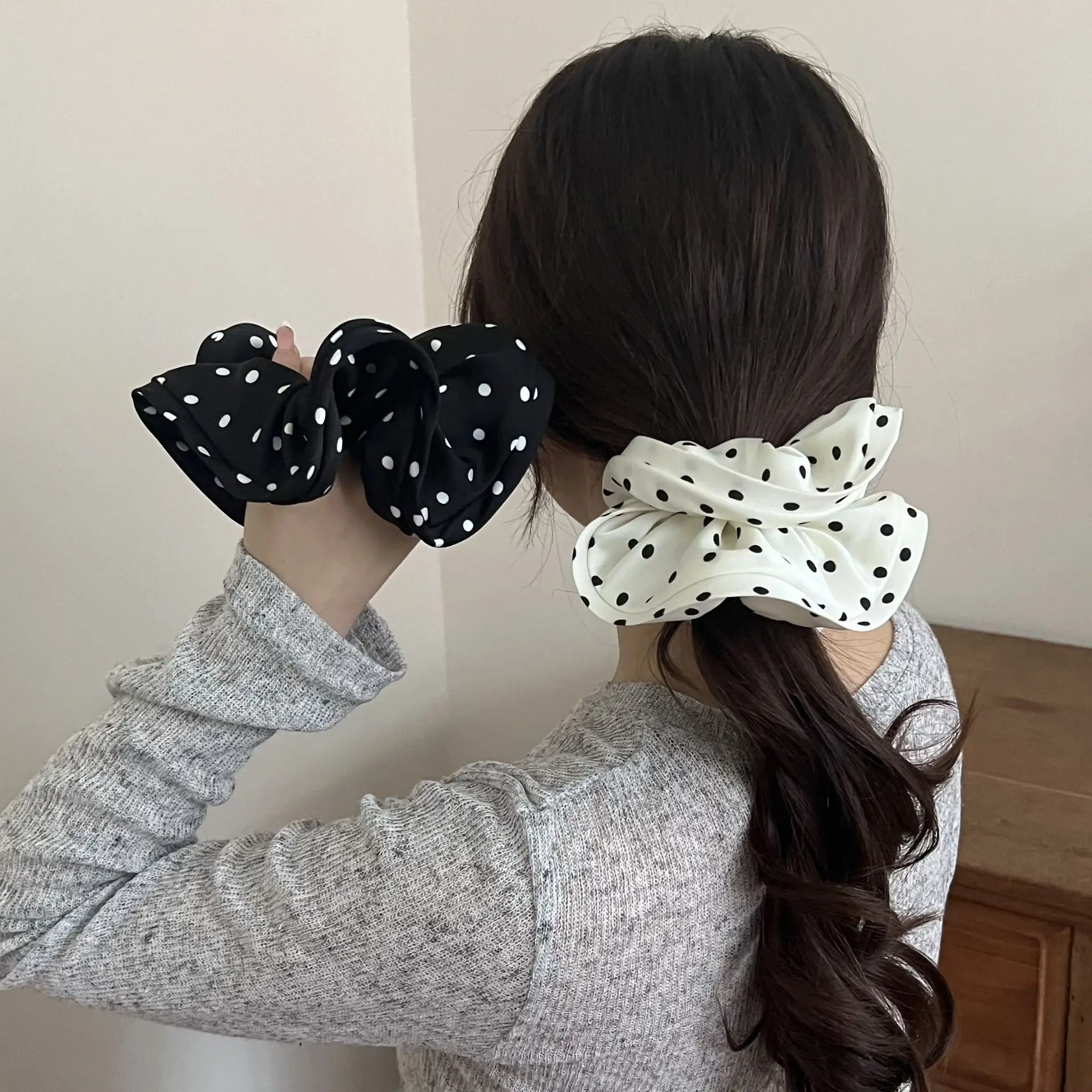 

Simple Polka Dot Hair Scrunchies Oversized black white Hair Bands Korean Style Ponytail Holder Hair Accessories for Women Girls
