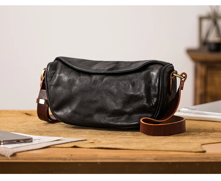 Handgefertigte Herren-Umhängetasche aus echtem Leder, modische Outdoor- und Alltagstasche, schwarze Crossbody-Tasche aus Kuhleder – Detail 22