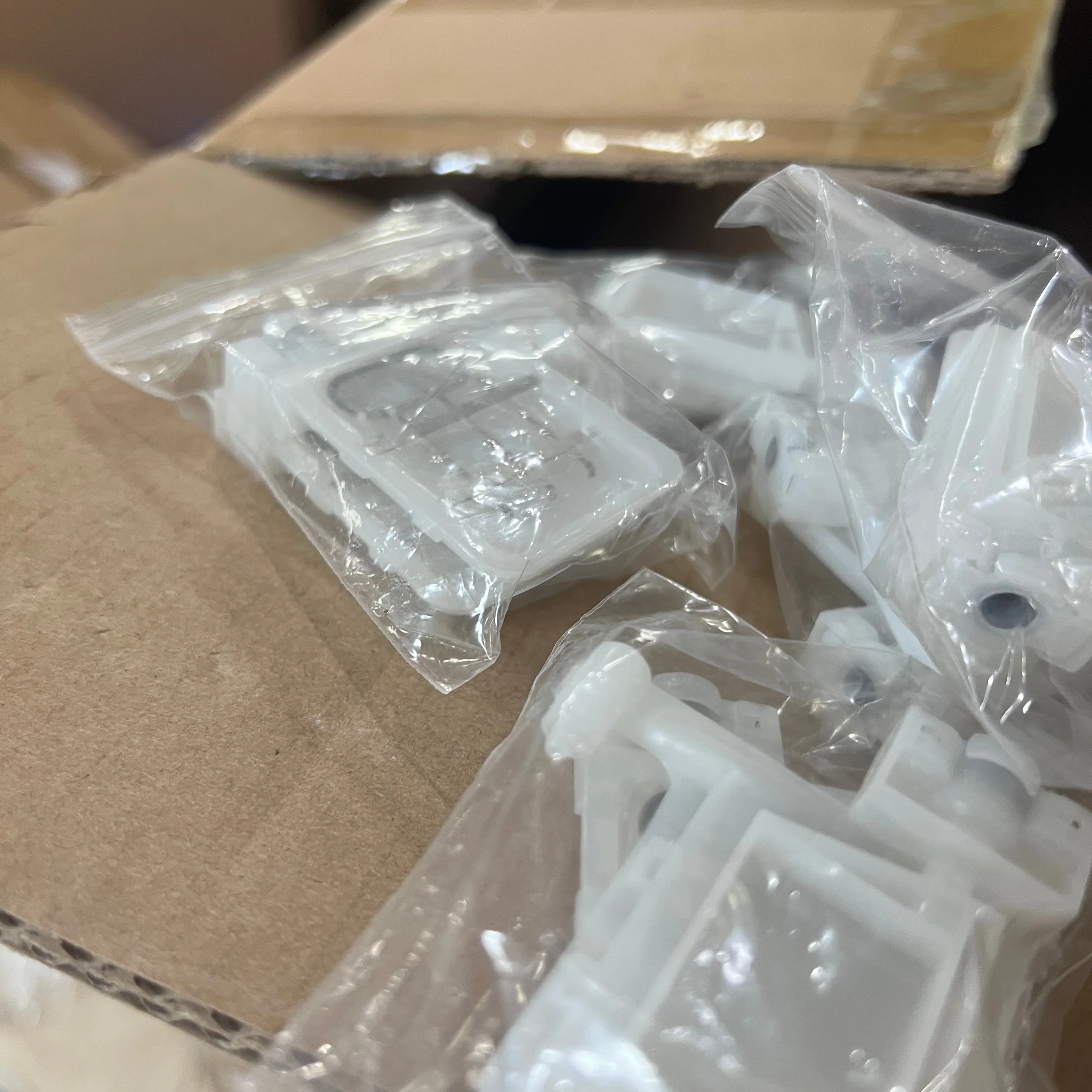 

10 шт. прозрачный DX5 xp600 большой демпфер чернил для EPSON DX5 XP600 4720 I1600 печатающая головка I3200 демпферный фильтр с гайкой