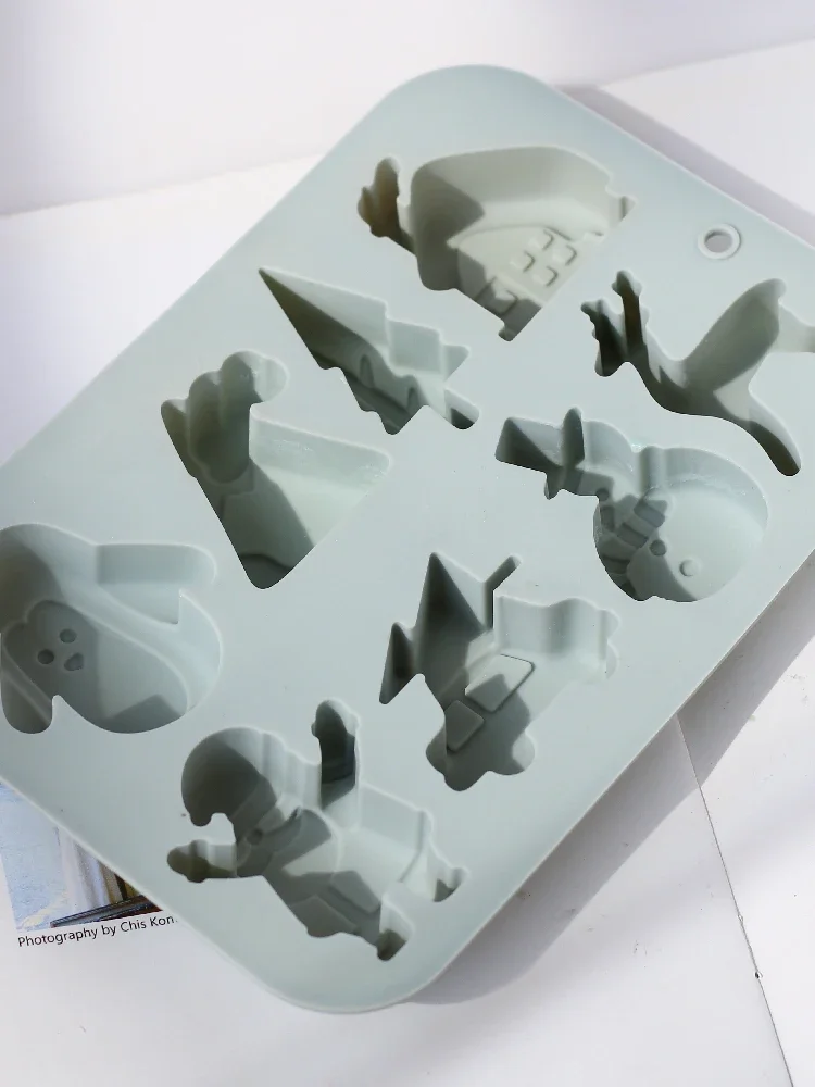 8 Holes Silicone Molds for Soap Diy Creative Christmas Series Elk Snowman Cartoon Shape Small House