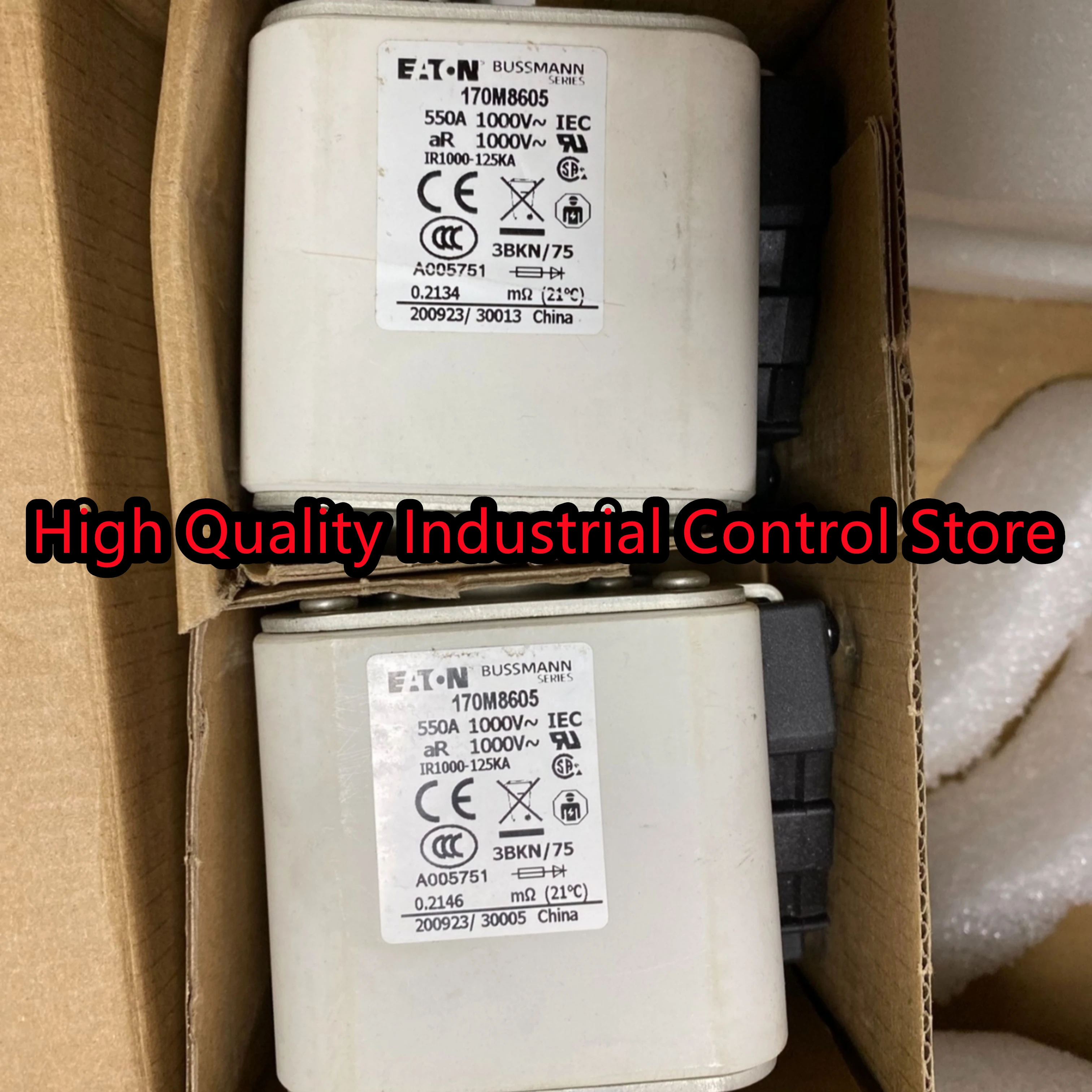 Nowy oryginalny bezpiecznik 170M8605 170M8606