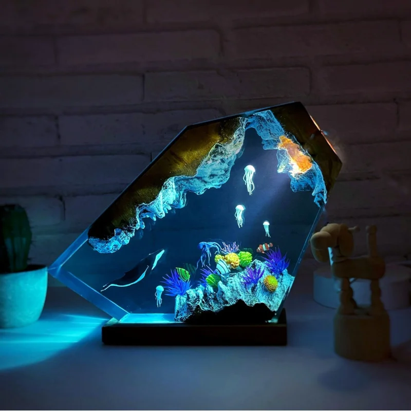 Humpback Whale and Jellyfish Resin Night Light, Epoxy Resin and Wooden Ocean Resin Lamp, Gift for Mom