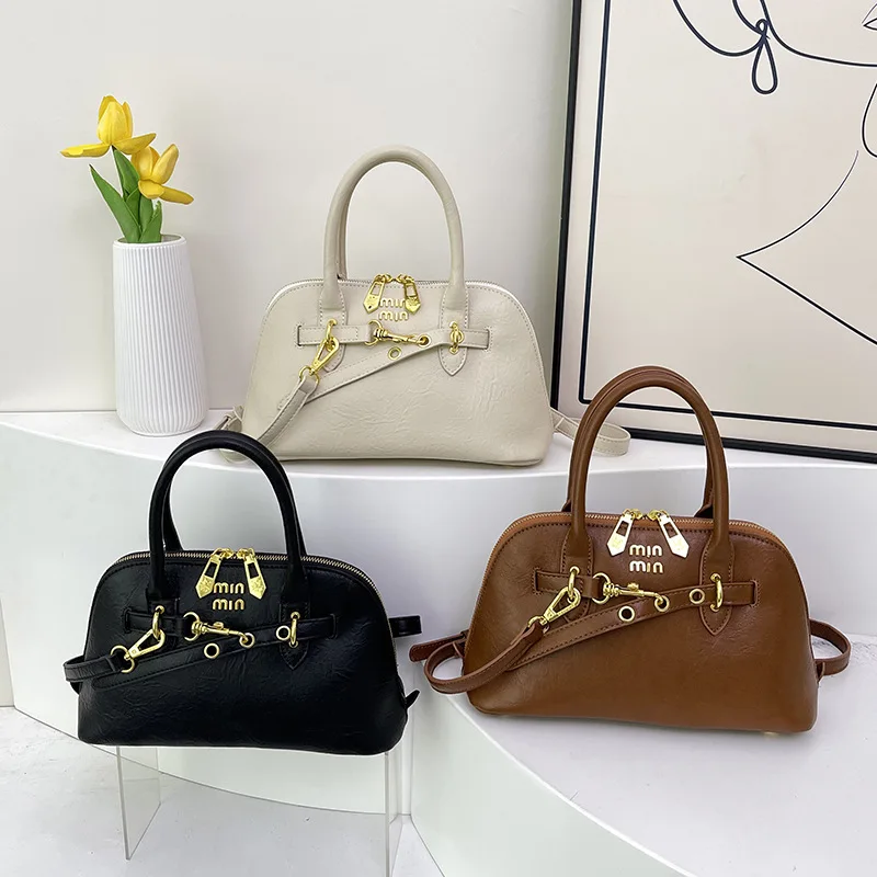 

Women's Niche Retro Shell Bag - Stylish Trendy & Versatile Design for Handheld, Armpit Carry, One-Shoulder & Crossbody Wear