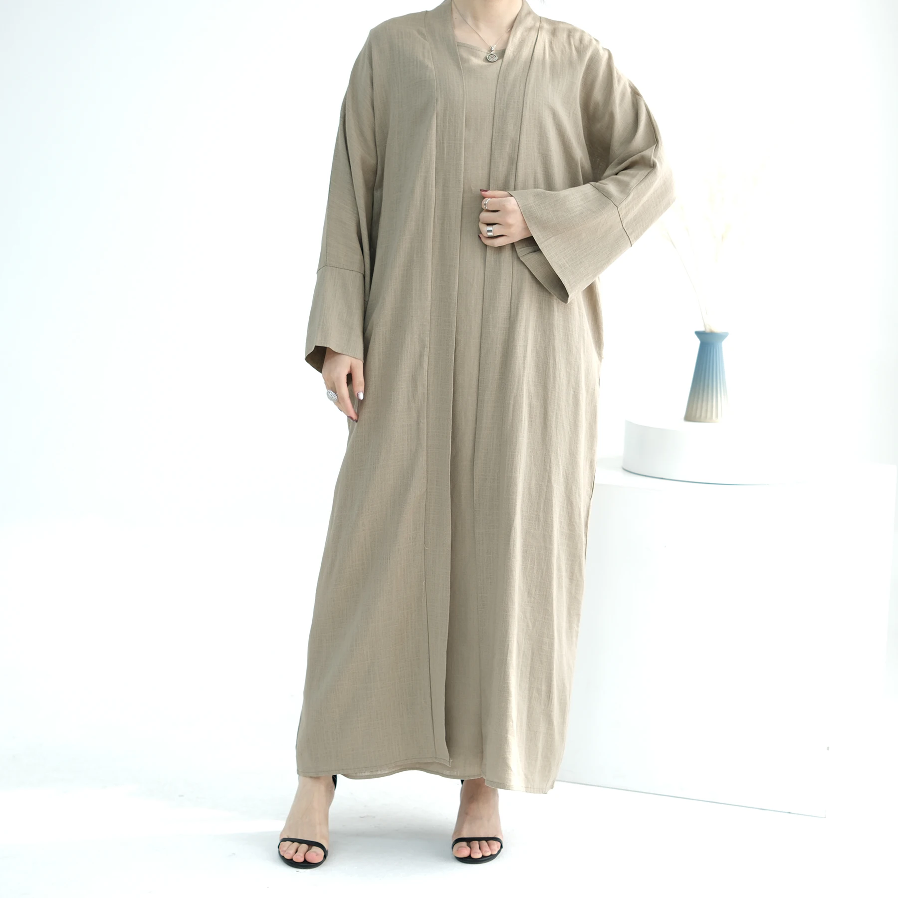 Imagem -06 - Abaya-conjunto de Vestido Muçulmano para as Mulheres Conjunto de Peças Abaya Quimono Interior Islâmico Árabe Dubai Caftan Jalabiya Eid Ramadan