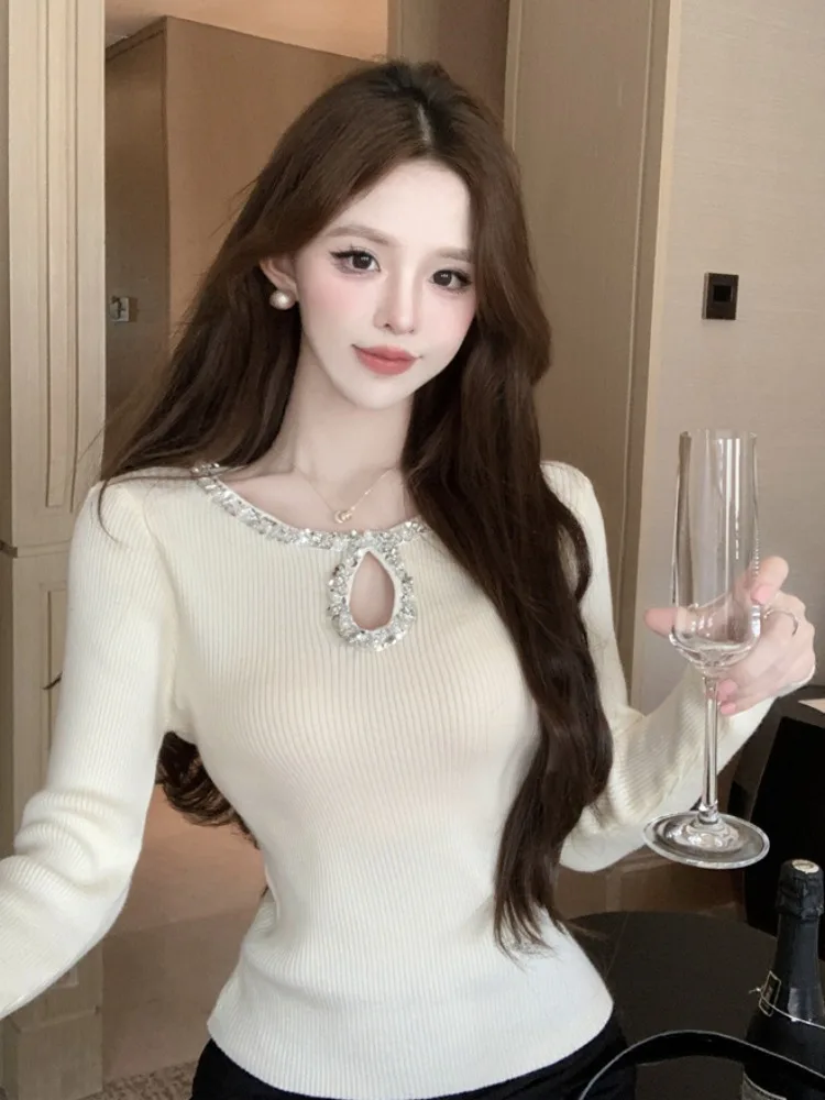 Korean Style Heavy Embellished Long Sleeve Knitted Base Shirt Autumn Winter Short Versatile Overhead Slimming round Neck Top