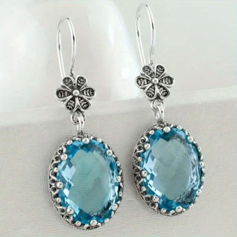 Elegante, exquisite, mit blauem synthetischem Zirkonia eingelegte, versilberte Anhänger-Ohrringe für Damen, modische Schmuckgeschenke für Bankette und Hochzeiten