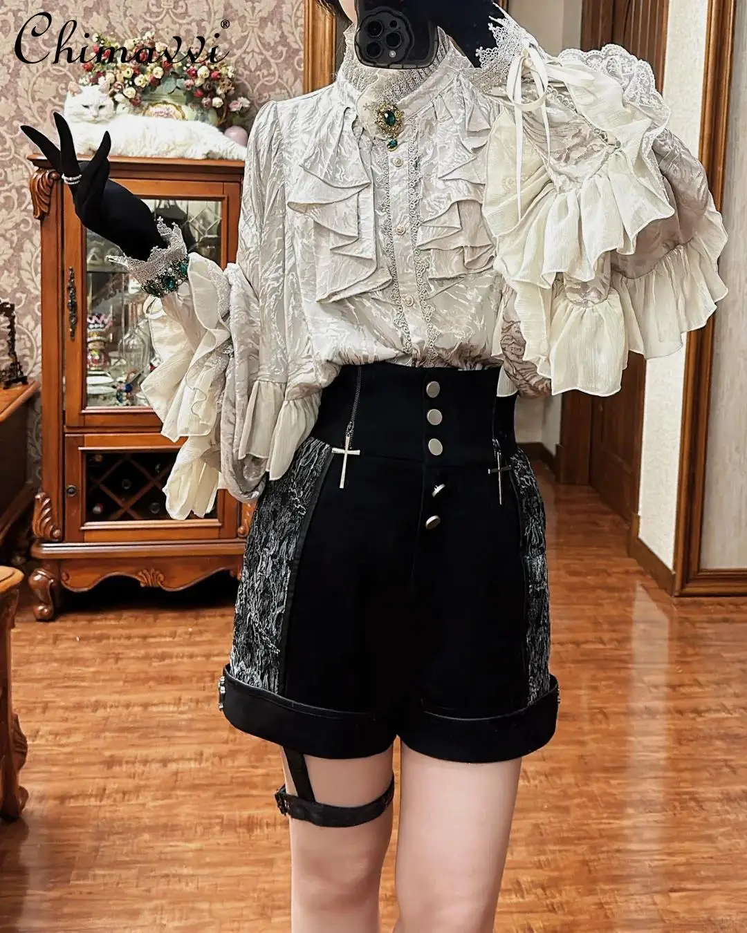 Gothic Style Silver Shirt Spring and Autumn New Fashion Bat Sleeve Loose Long Sleeve Blouse Lolita Retro Court Style Top damski