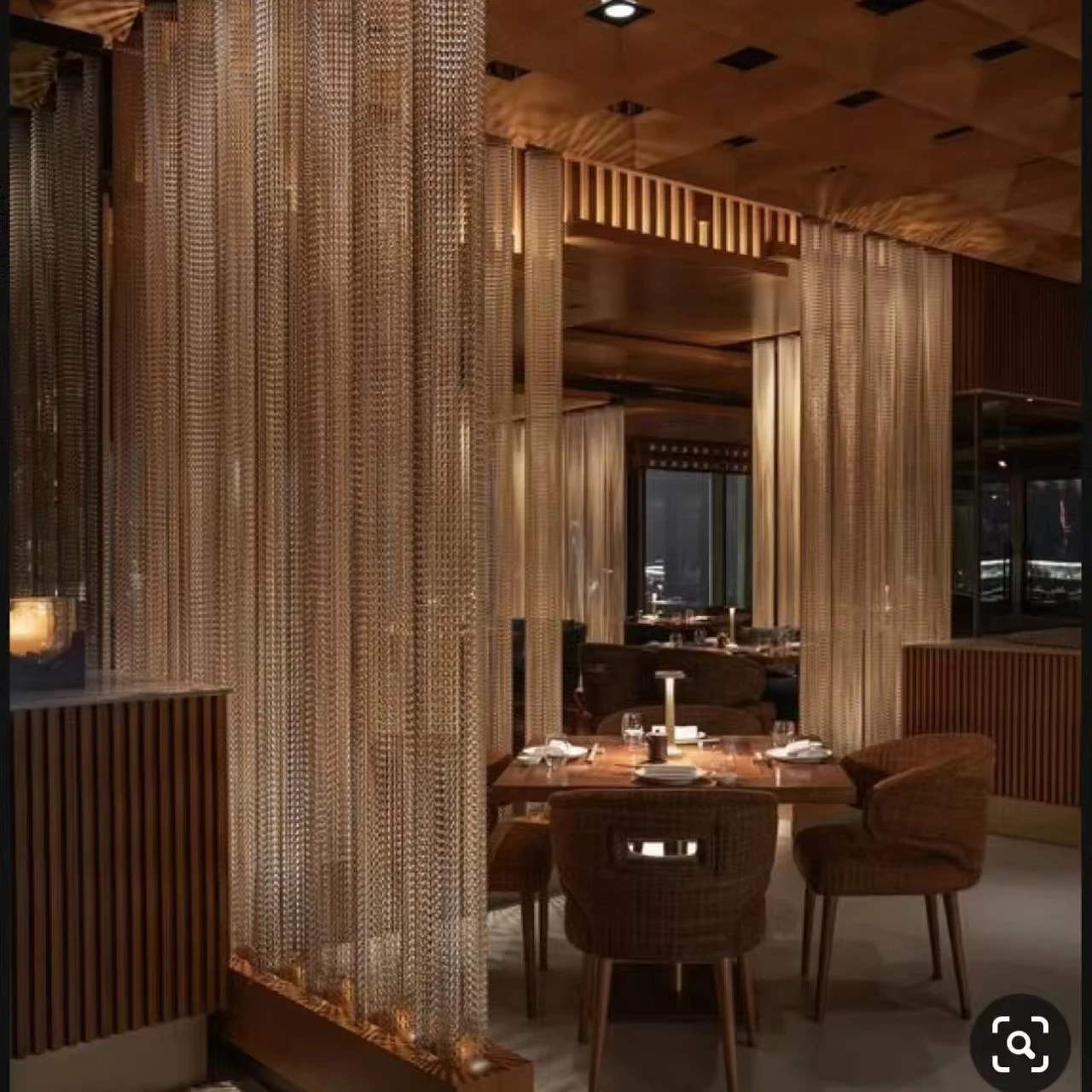 Modern Design High-End Restaurant Decorative Screen With LED Light Aluminum Chain Partition Divider & Screen