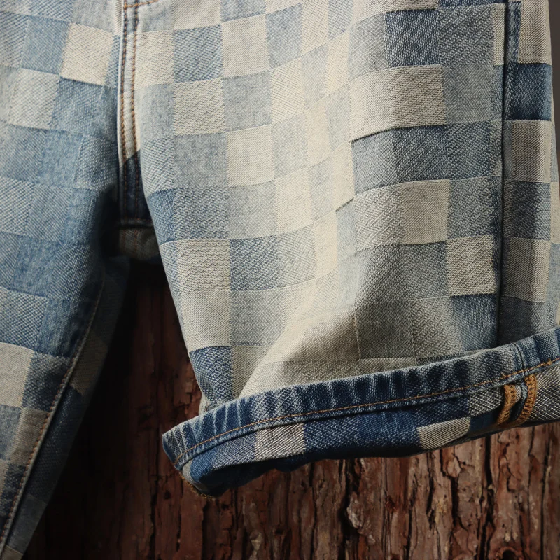 NOVEDAD DE VERANO 2025, pantalones de cinco cuartos de jacquard a cuadros a la moda para hombres, pantalones sueltos y versátiles de pierna recta de longitud media