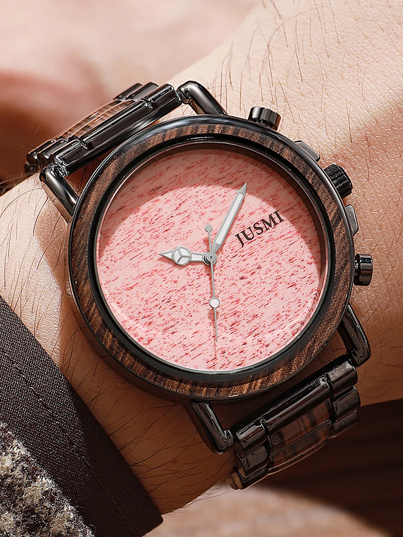 ساعة كوارتز رجالية مميزة من الخشب المتخصص لهدايا عيد الميلاد والهالوين #3