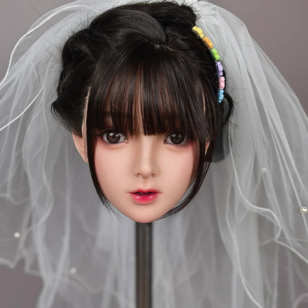

Classic female head model,equipped with black wig,made of silicone material,no mouth,with realistic skin texture,Perfect girlfri