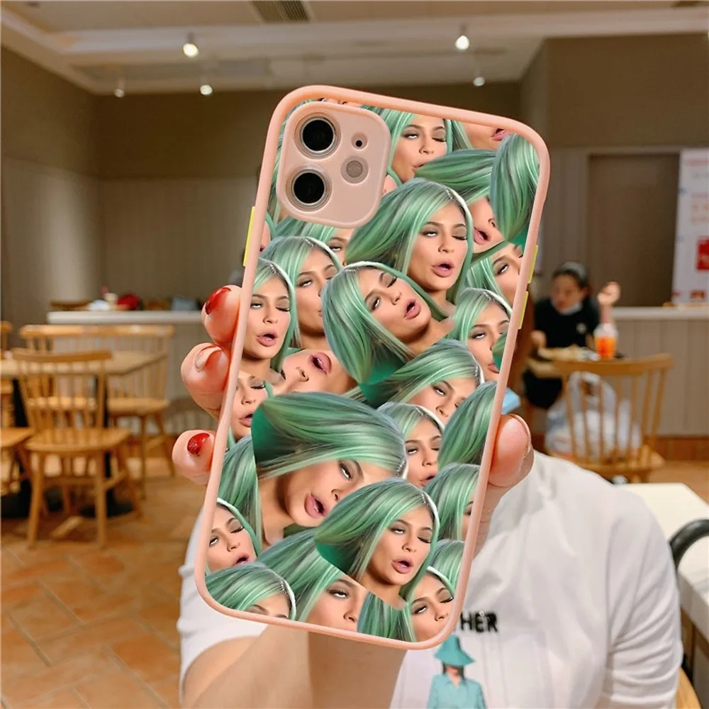 Sexy Girl Kylie J-Jenner Phone Case for iPhone 14 11 12 13 Mini Pro Max 8 7 Plus X XR XS MAX Translucent Matte Cover