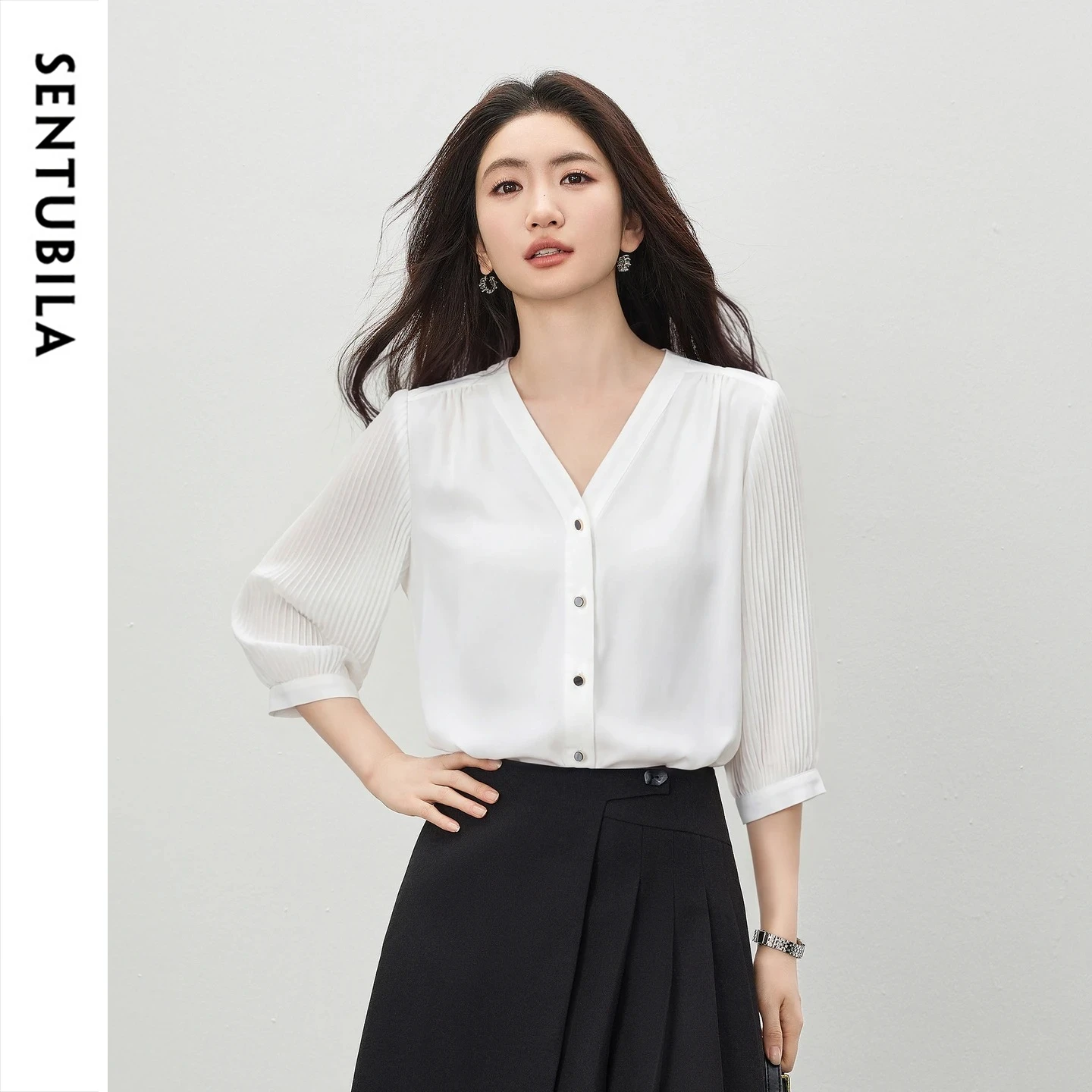 

SENTUBILA Elegant Women Chiffon Blouse 2026 Summer New V-Neck Pleated Three Quarter Sleeves Office Button-Down Shirt 162VA6241X