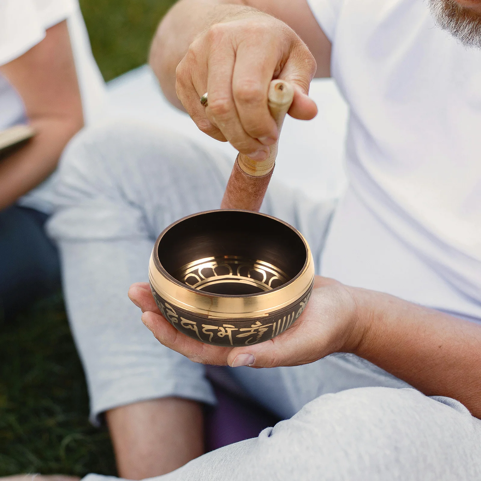 

1Set Copper Tibetan Singing Bowl Handicraft Copper Metal Buddha Sound Bowl for Yoga Meditation Spiritual Practice