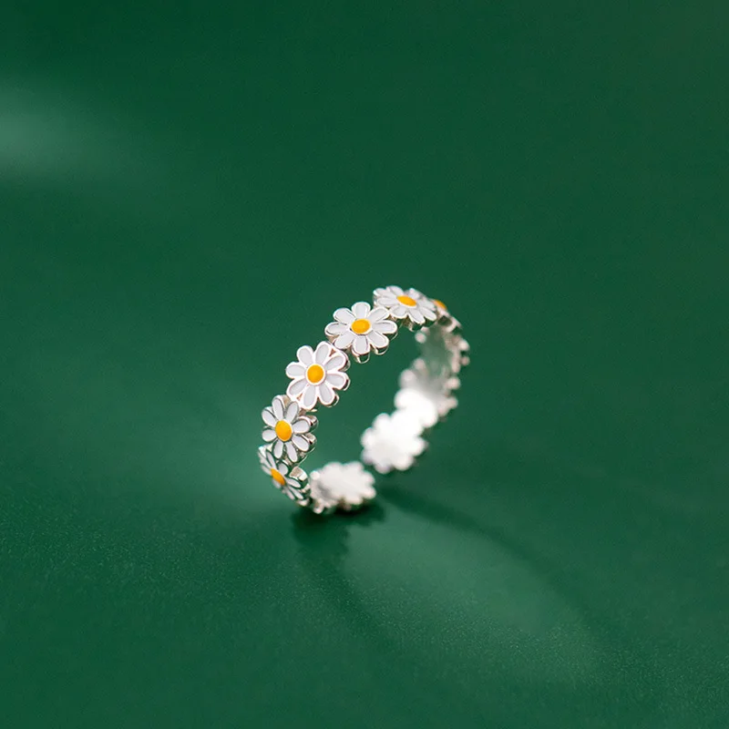 

Korean Daisy Flower Rings for Women, Adjustable Vintage Opening Rings, Bride Wedding Gift & Everyday Jewelry
