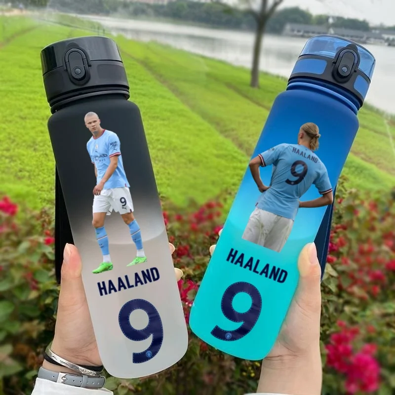

650ml Football Star Haaland Water Cup Portable Outdoor Large Capacity Sports Fitness Flip Cover Drinking Bottle Fans Gifts