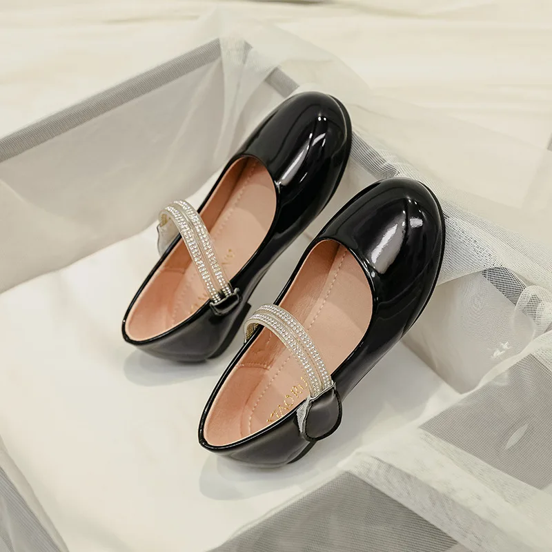 Girls Soft Soled Flat Shoes Spring New Elementary School Students Simple Comfortable Shoes Children Patent Leather Shoes