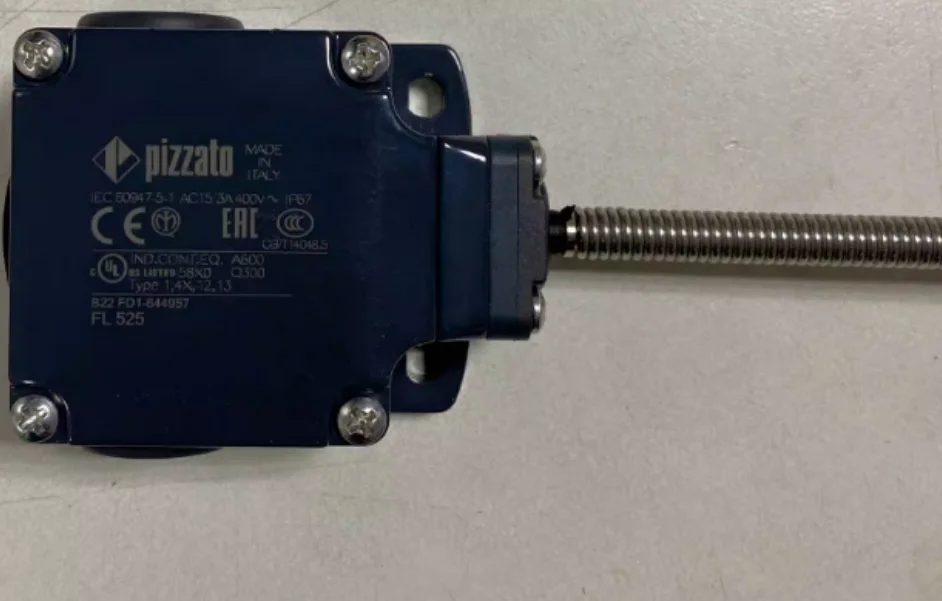 New original Pizzato limit switch FL 525