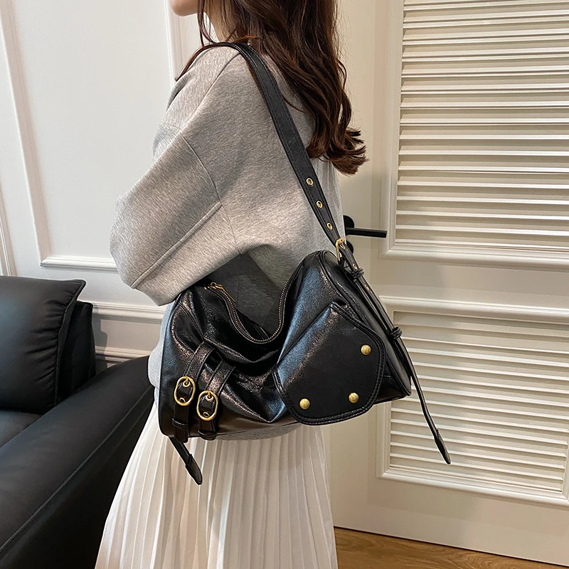 Large Capacity Black Shoulder Bags For Women Large Shopper Bag Solid Color Soft Leather Crossbody Handbag Lady Travel Tote Red image 3